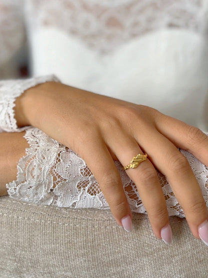 Luna Ring